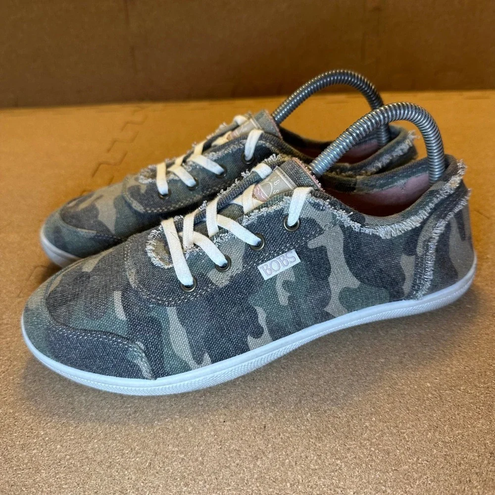 Skechers smoke free